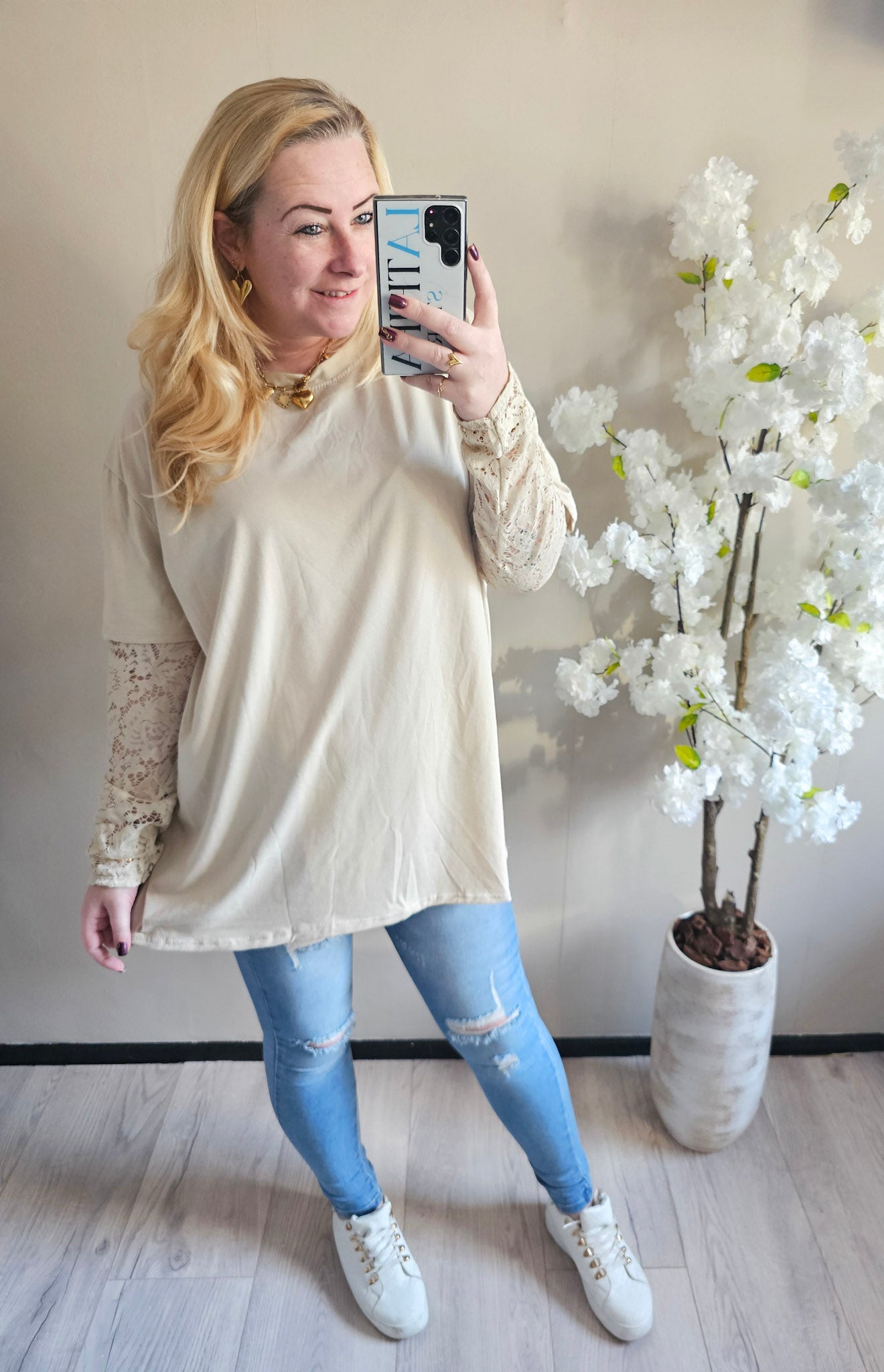 LACE SLEEVE T-SHIRT | BEIGE