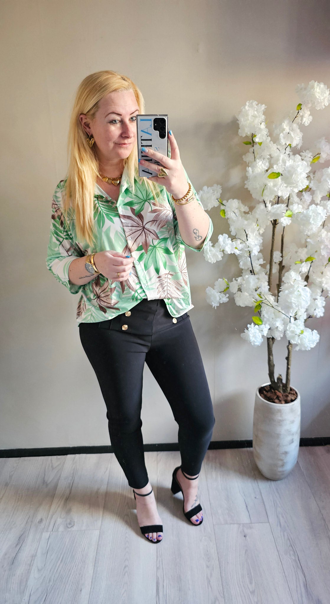 TRAVEL BLOUSE