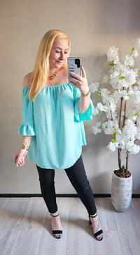 OFF SHOULDER TOP
