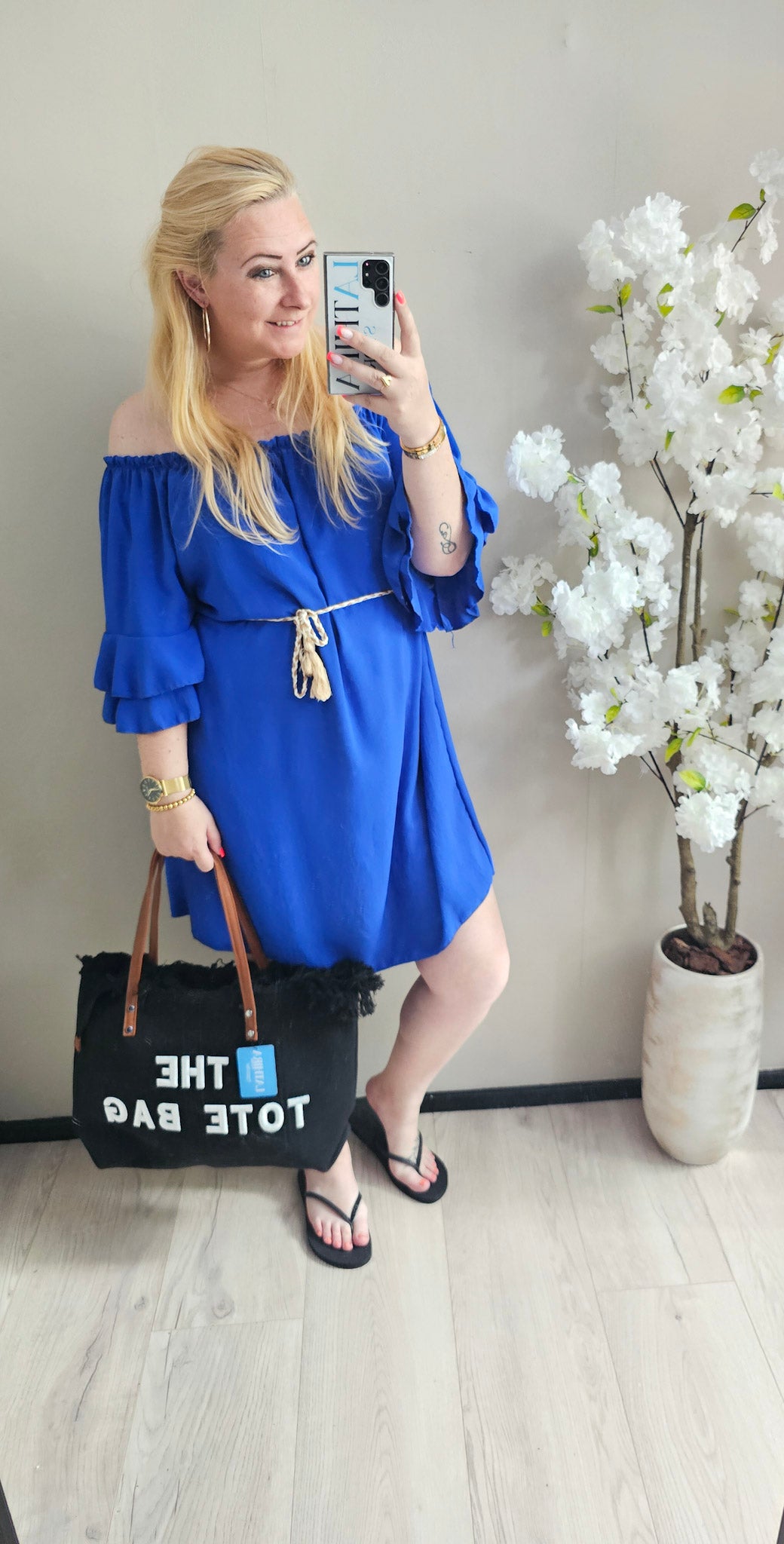 OFF SHOULDER JURK | KOBALT BLAUW