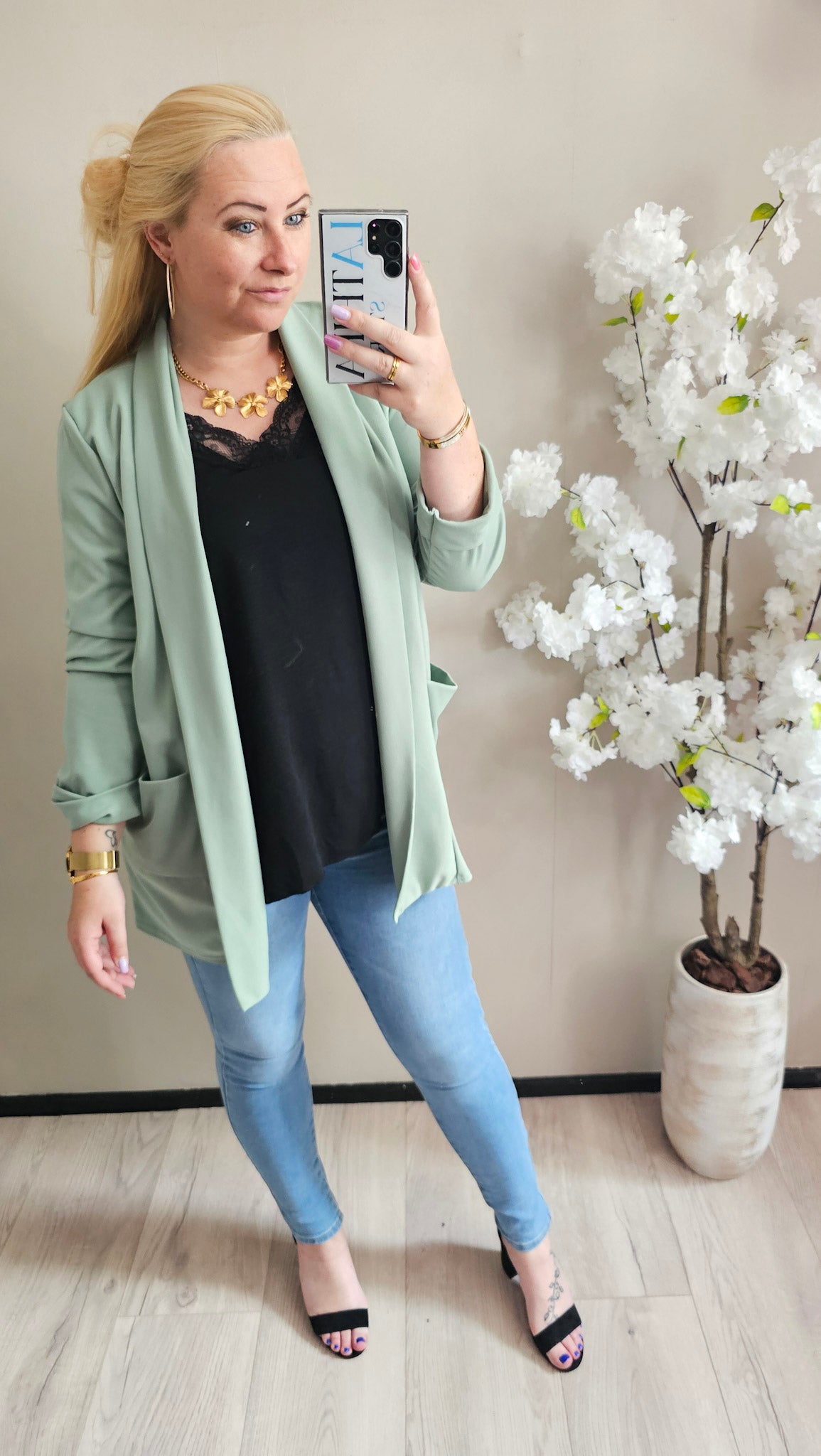 JENNA BLAZER | ZEE GROEN