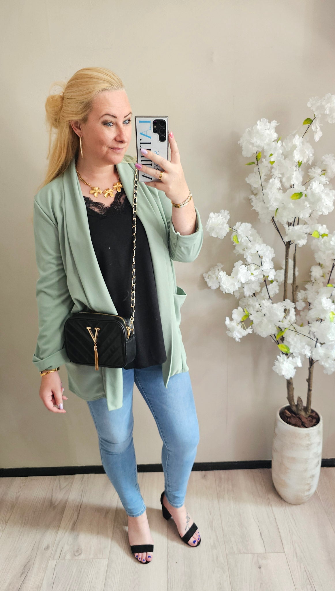 JENNA BLAZER | ZEE GROEN