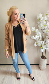 JENNA BLAZER | BRUIN