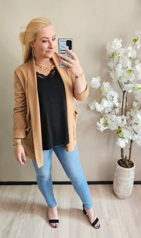 JENNA BLAZER | BRUIN