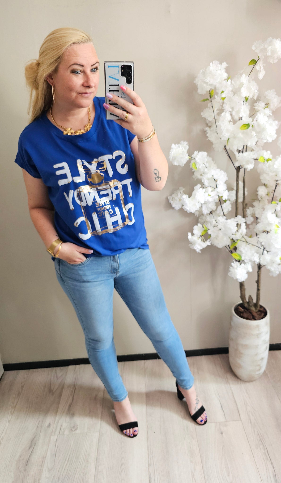 T-SHIRT STYLE | KOBALT BLAUW