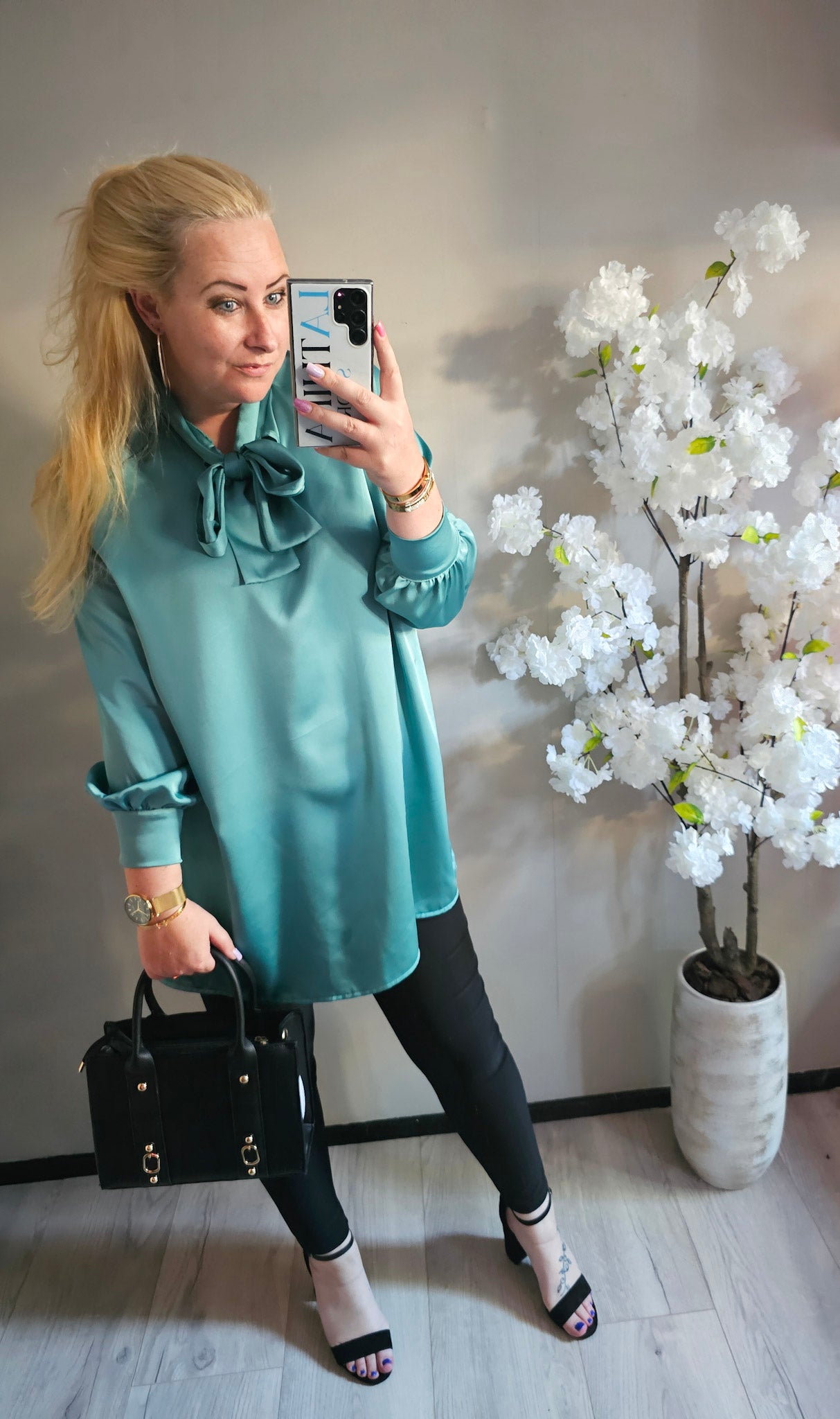 BLOUSE SATIN STRIK | ZEE GROEN