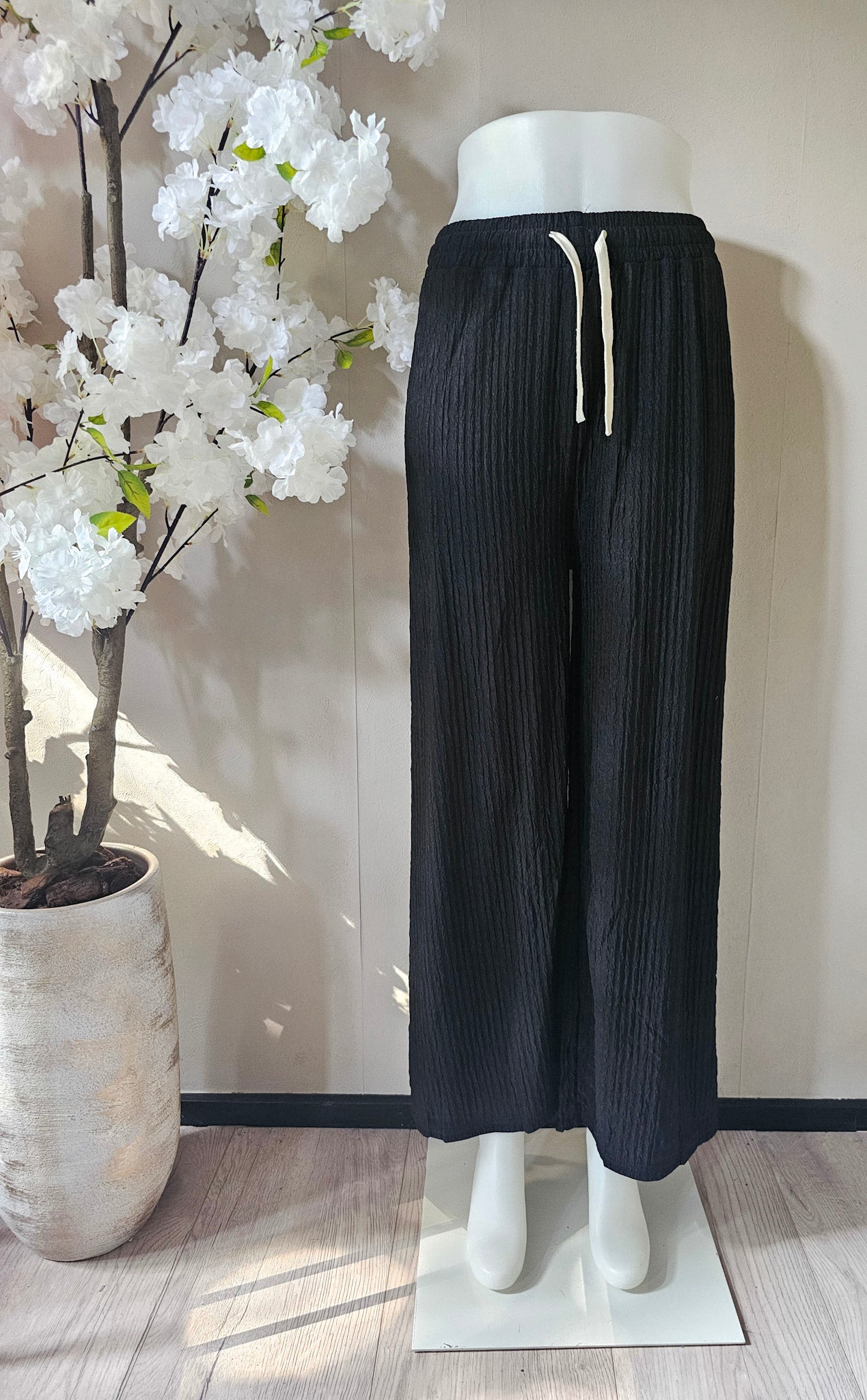 HOT SUMMER PANTS | ZWART