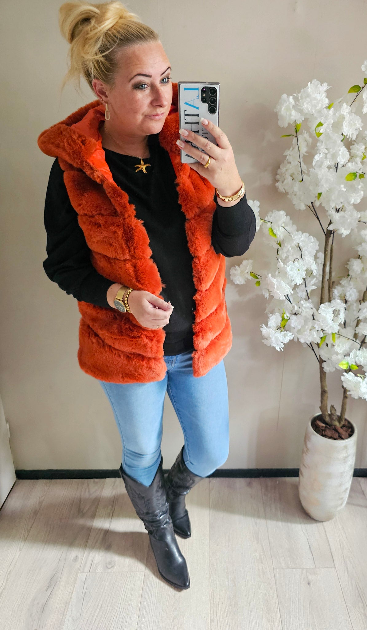 FLUFFY BODYWARMER