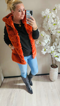 FLUFFY BODYWARMER