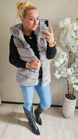 FLUFFY BODYWARMER