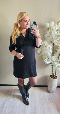 zwarte feestjurk met ceintuur