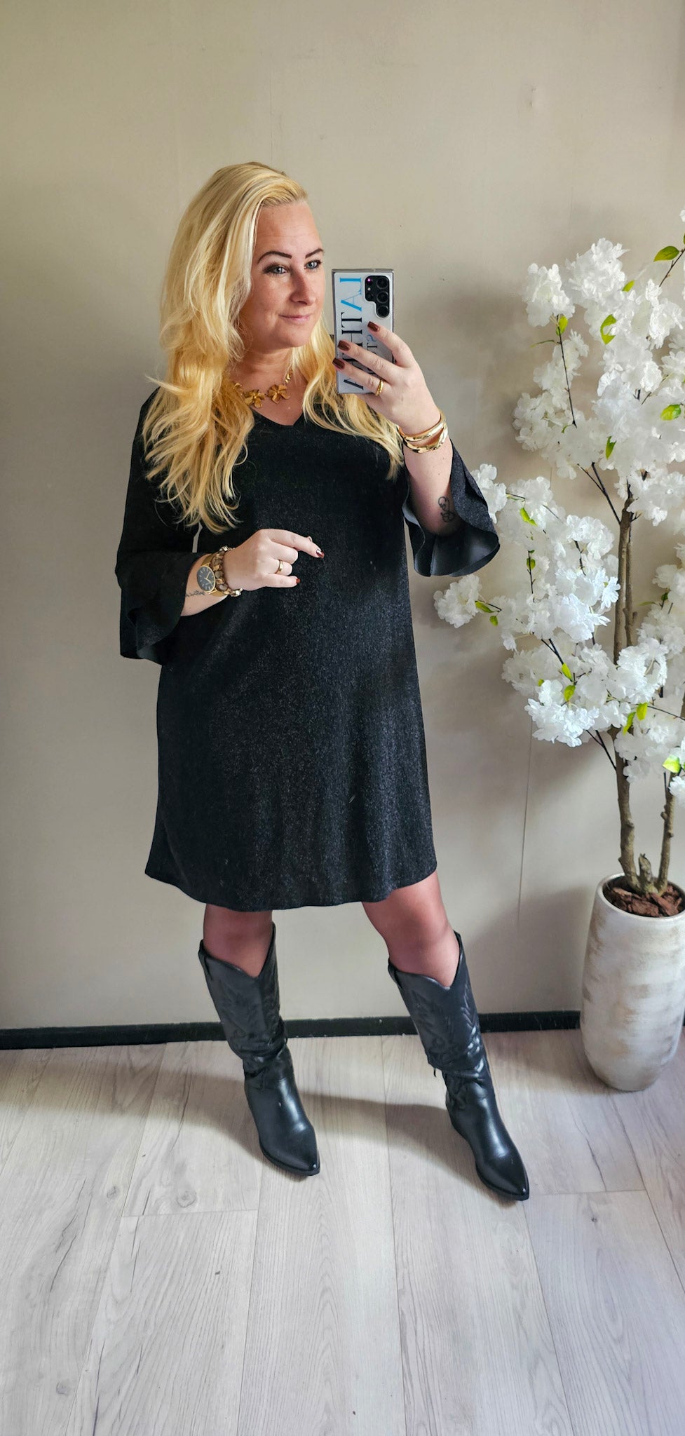 SPARKLE RUFFLE DRESS | ZWART