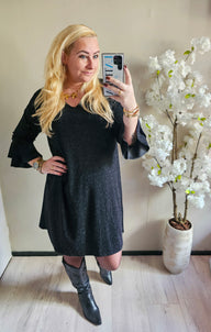 SPARKLE RUFFLE DRESS | ZWART