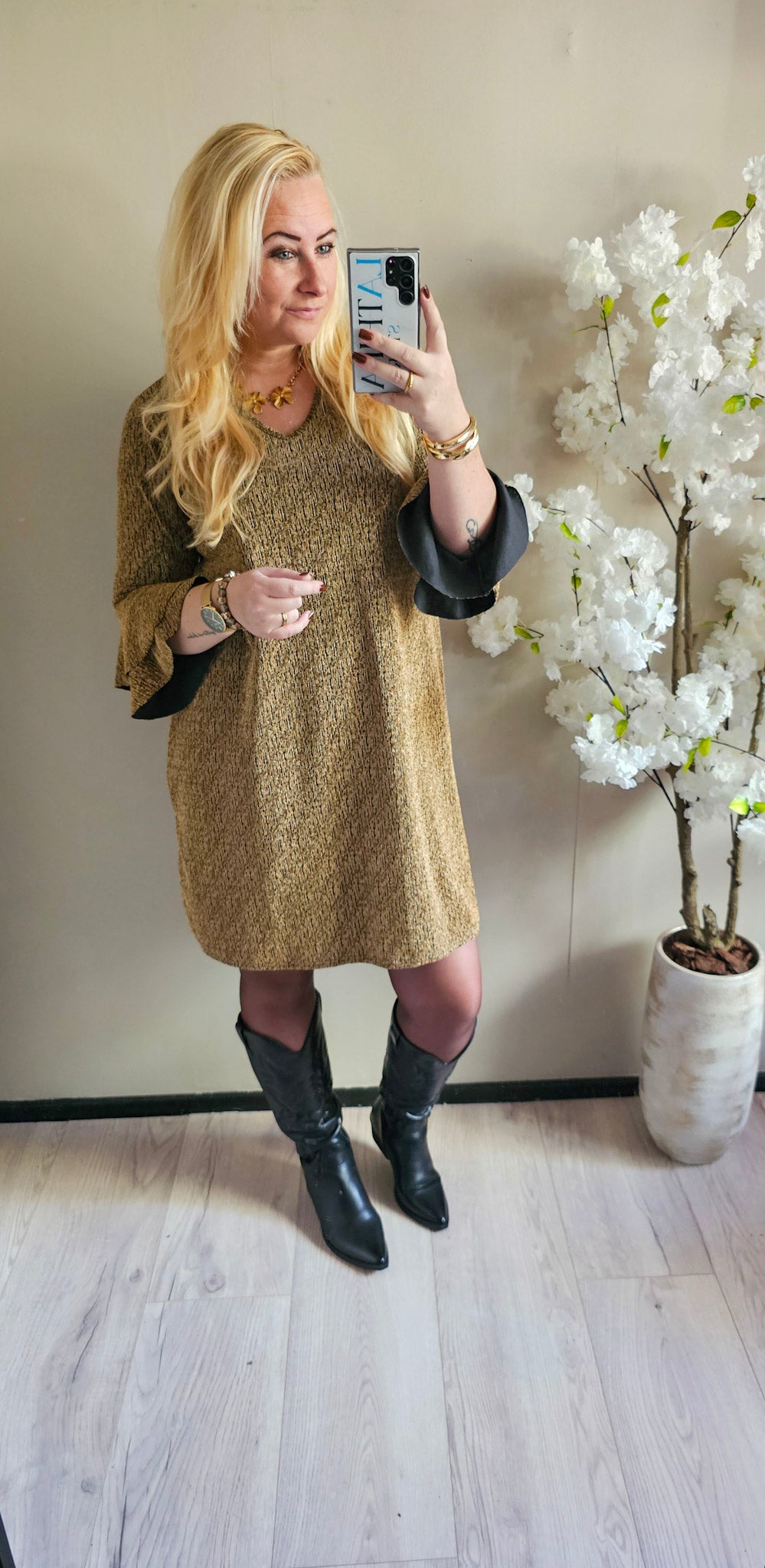 SPARKLE RUFFLE DRESS | GOUD