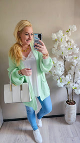 JULIA HANDTAS | WIT
