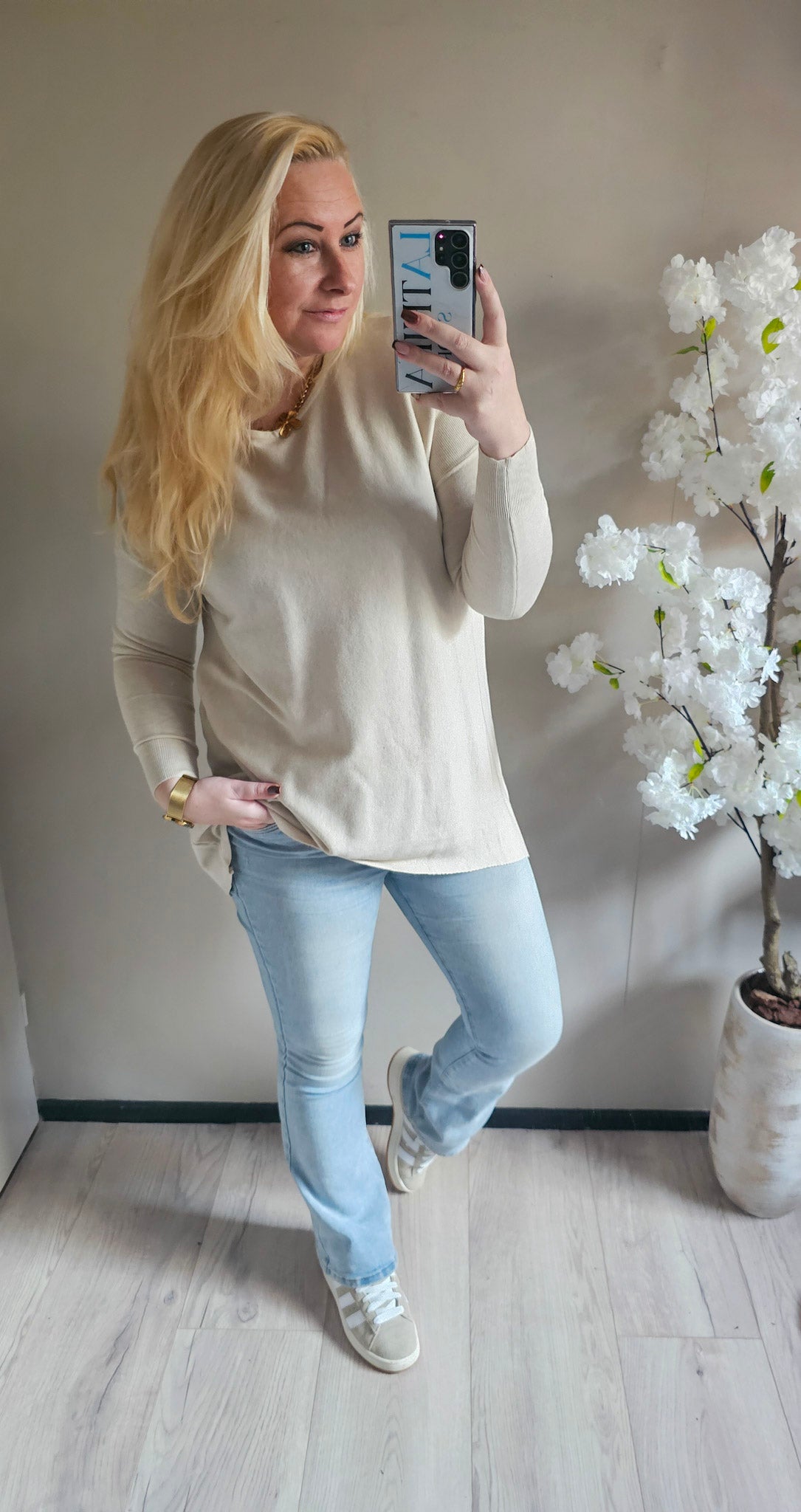 BASIC TRUI | BEIGE