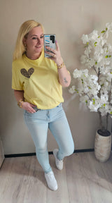 T-SHIRT AMOUR CURVE | GEEL