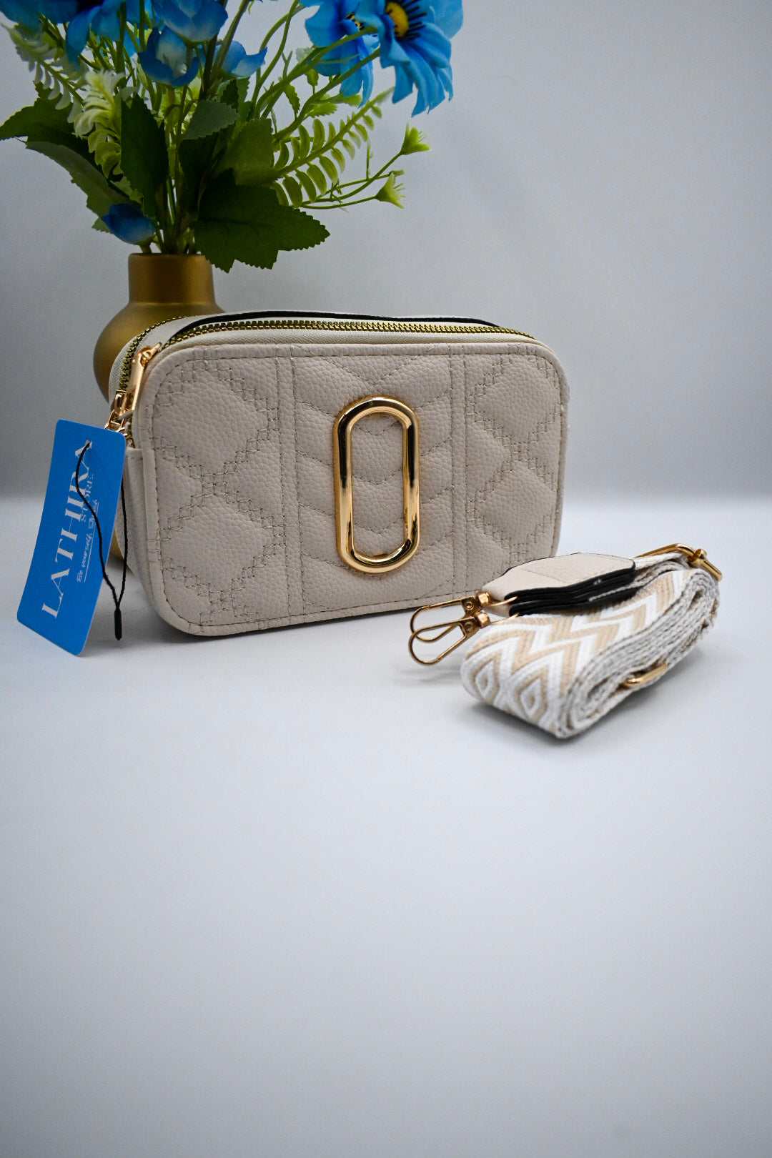 OLIVIA SCHOUDERTAS | BEIGE