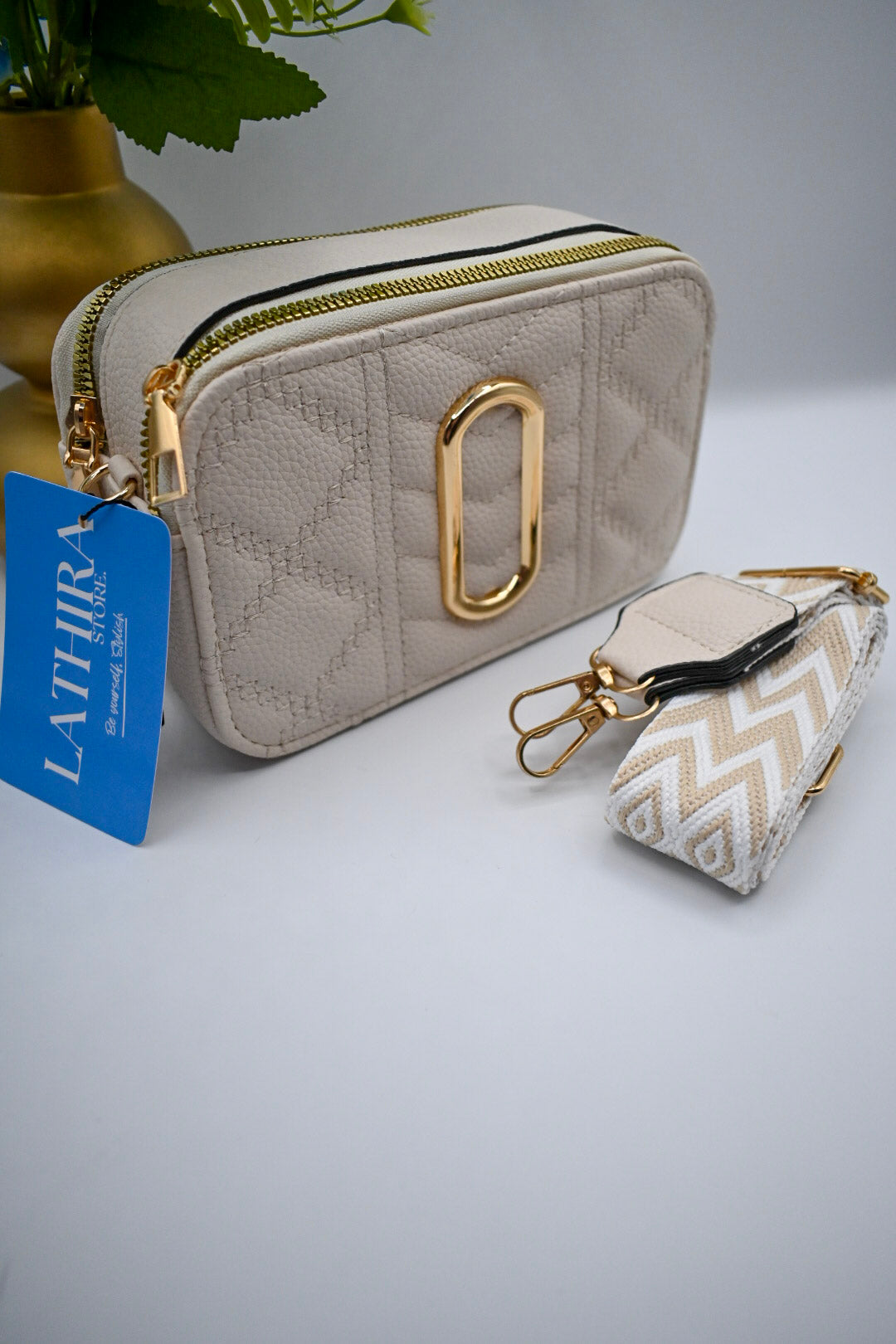 OLIVIA SCHOUDERTAS | BEIGE