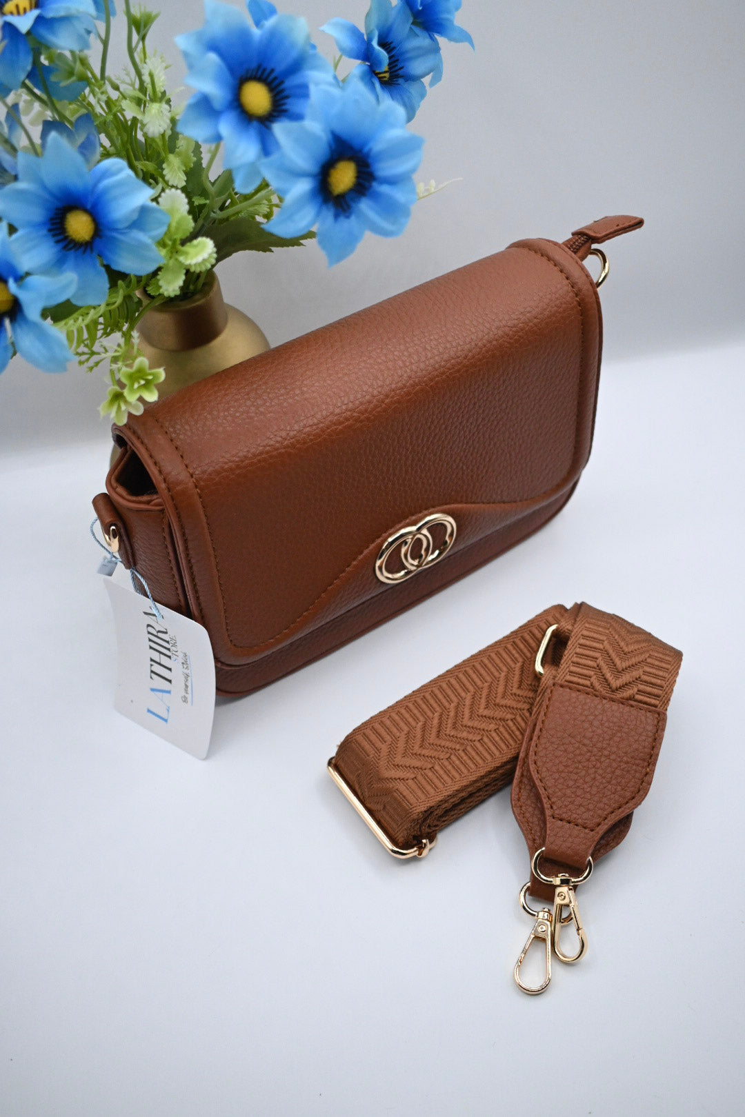 Emma schoudertas dames bruin choco kunstleer, Lathira Store