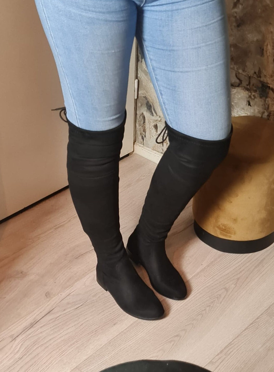 SUEDINE OVERKNEE LAARZEN  LOW | ZWART