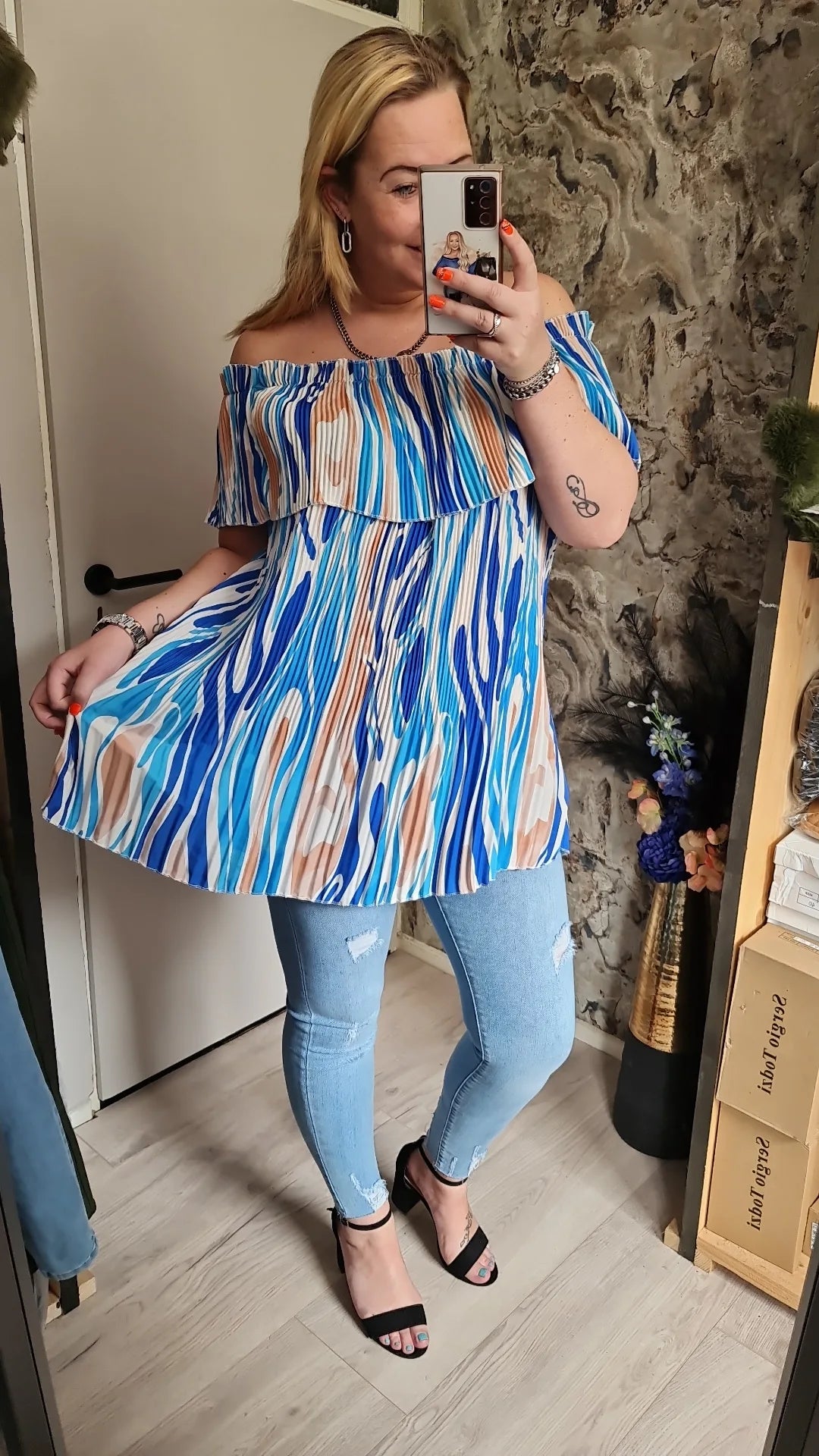 Off the shoulder ruffle top | blue